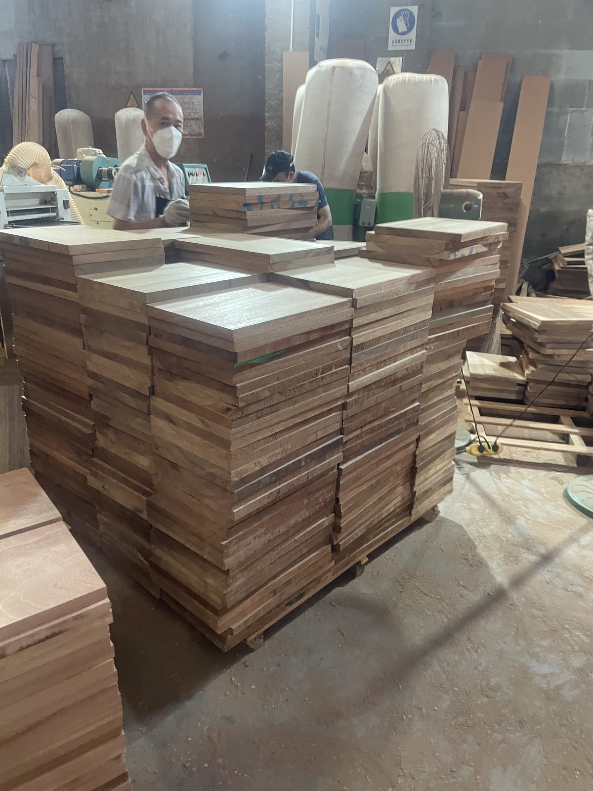 Premium finish cutting board